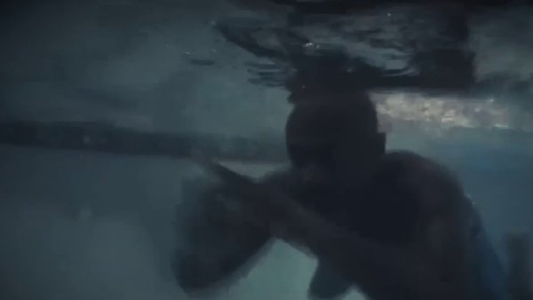Father Learns How to Swim After Sons Drowning 1