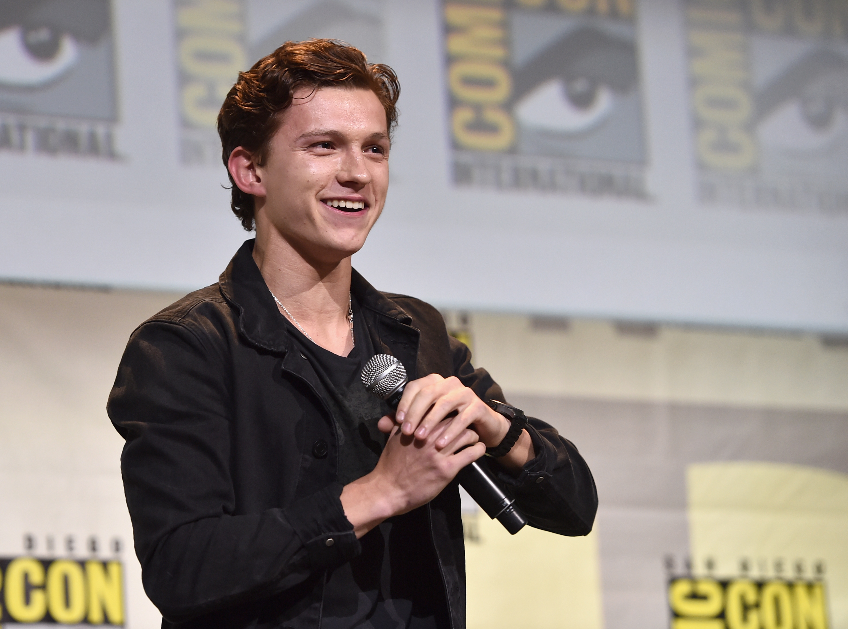 Tom Holland ‘Would Love’ an ‘Amazing Spider-Man 3′ With Andrew Garfield