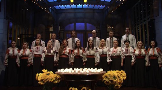 ‘SNL’ Opens With Solemn Tribute to Ukraine, Host John Mulaney Enters Five-Timer’s Club ‘SNL’ Opens With Solemn Tribute to Ukraine, Host John Mulaney Enters Five-Timer’s Club