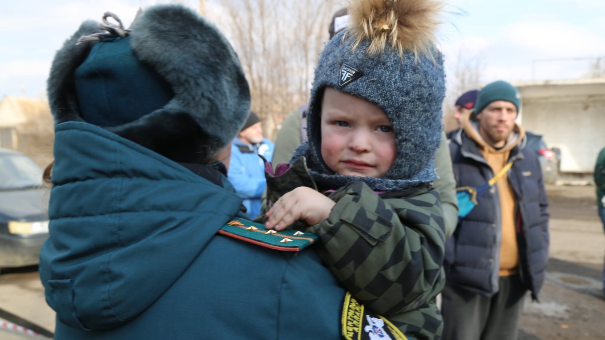 Putin's Forces 15 Miles From Center of Kyiv; Ukraine Says Russia Is Blocking Evacuation of Mariupol - Vimarsana News