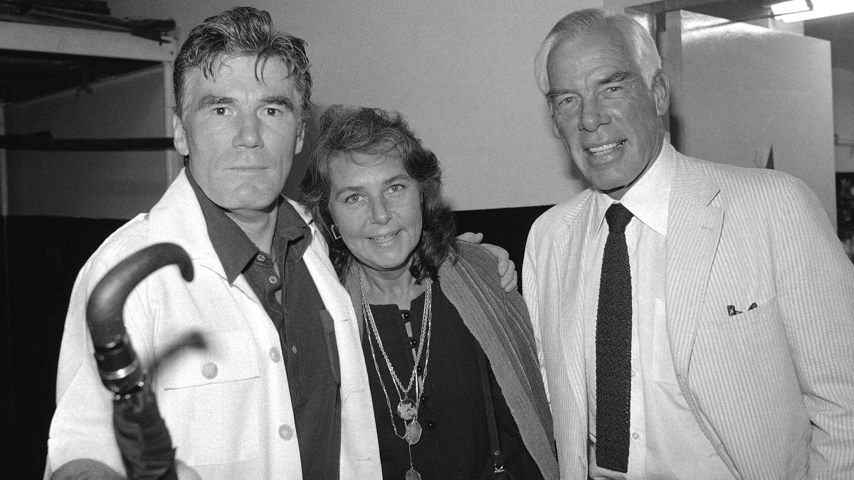 ‘Dark Shadows,’ ‘Lethal Weapon’ Actor Mitchell Ryan Dies