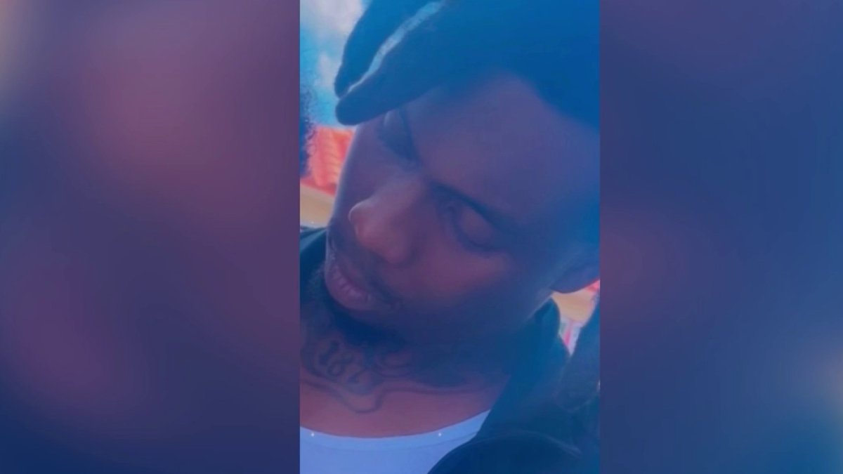 Family of Victim Killed by BSO Deputies Hold Balloon Release in His Honor - Vimarsana News