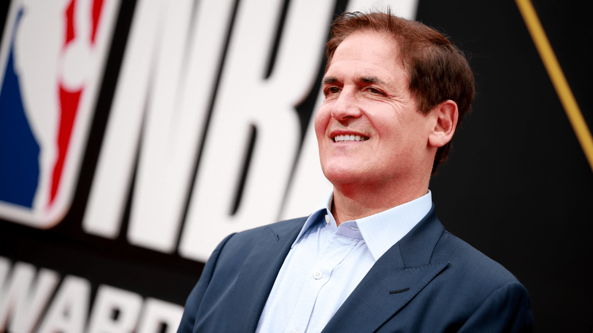 Mark Cuban announces program to give  million in bonuses to Dallas Mavericks staff