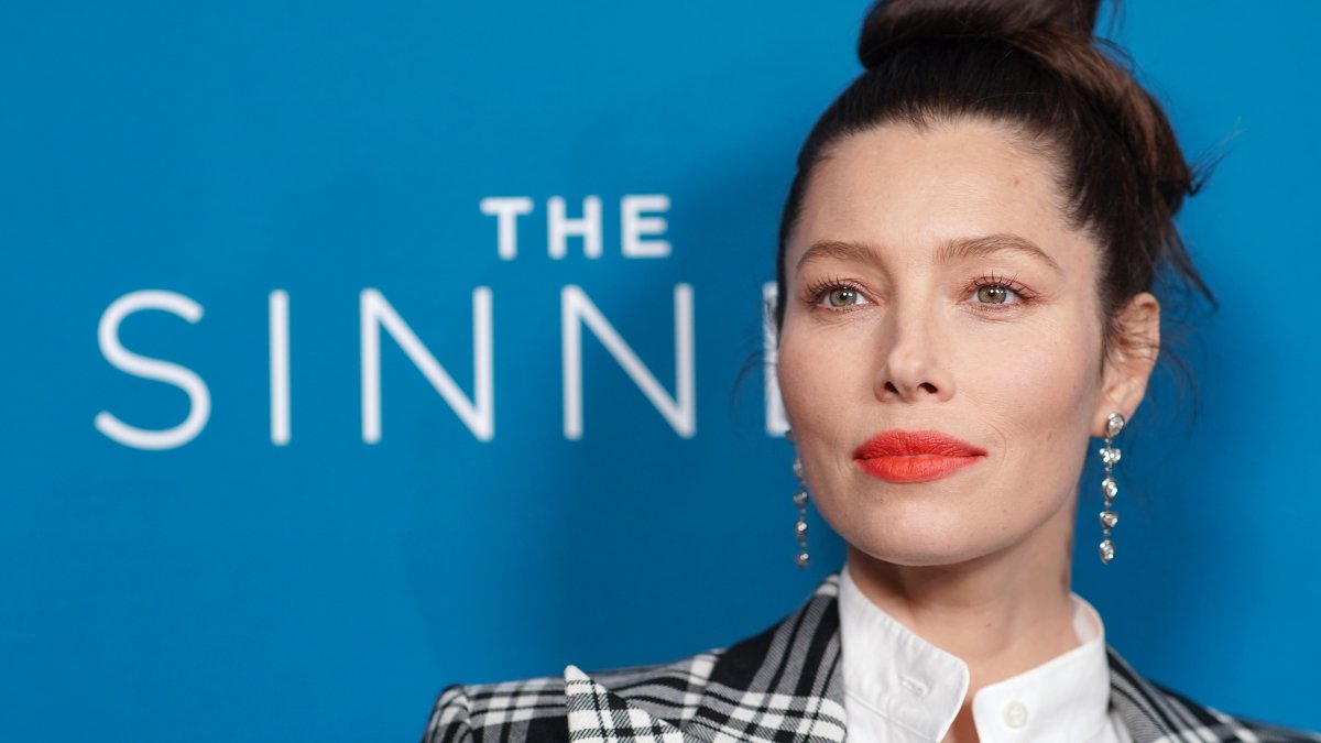 See Jessica Biel as an Accused Axe Murderer in First Trailer for Hulu’s ‘Candy’