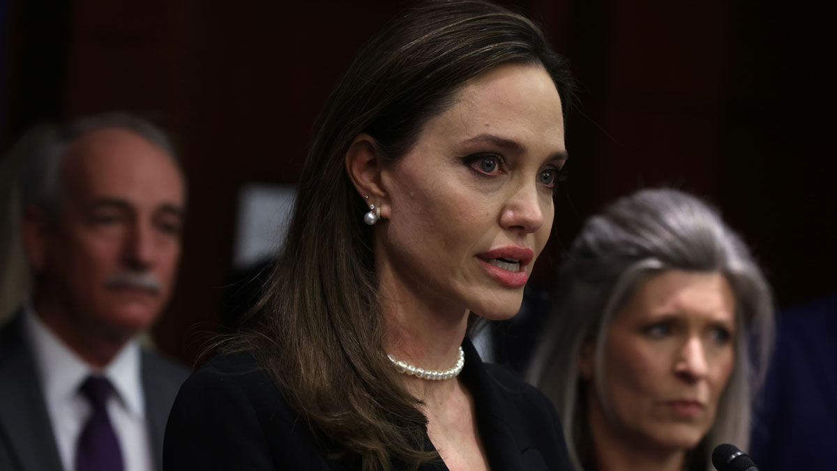 UN Envoy Angelina Jolie in Yemen Ahead of Fundraising Summit