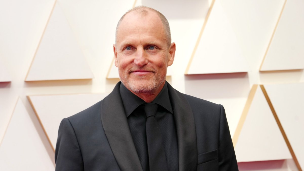 Woody Harrelson Has the Best Response to ‘Adorable’ Look-Alike Baby