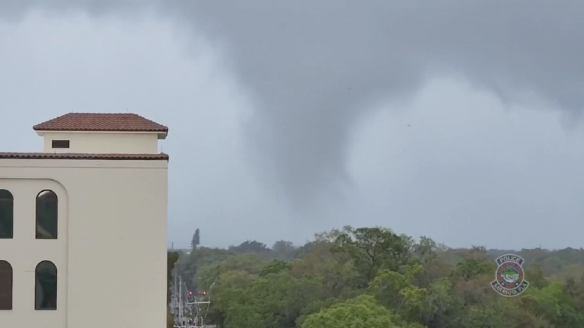 EF-1 Tornado in Sarasota Caught on Camera – NBC 6 South Florida