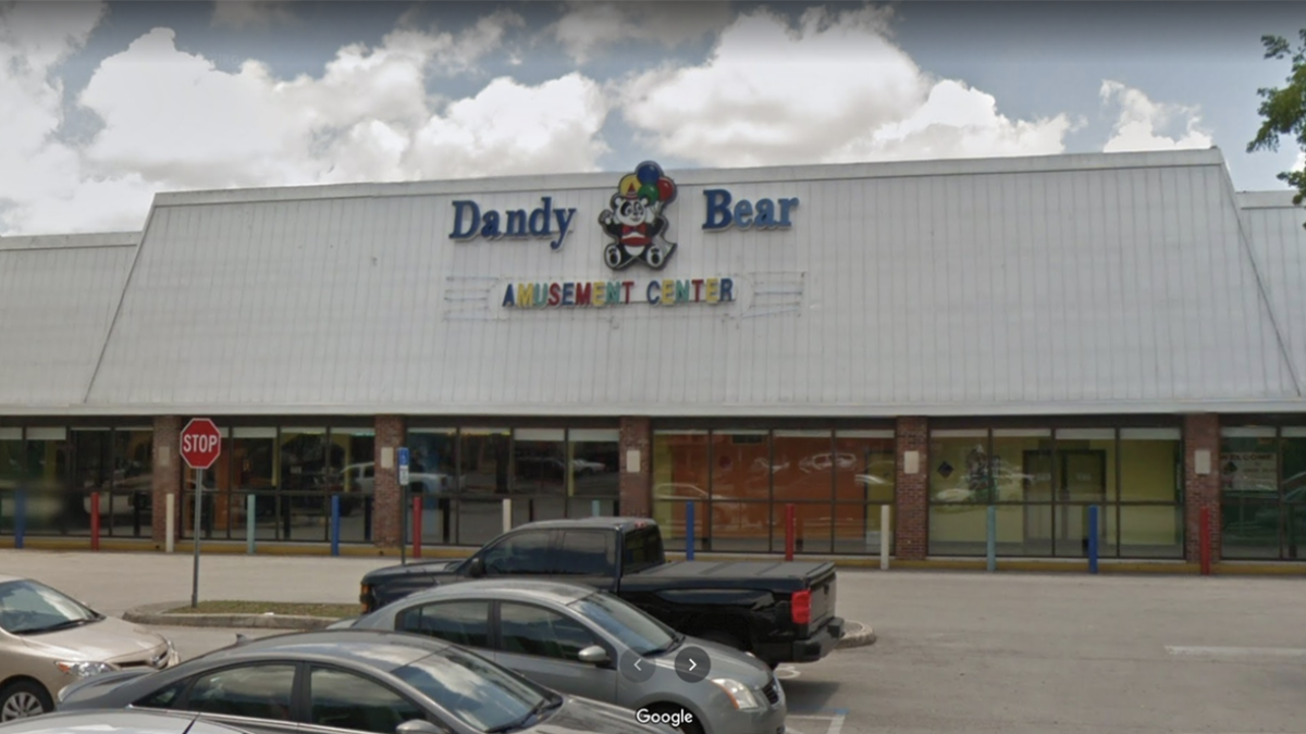 Last Dandy Bear Amusement Center Closing Kendall Location Sunday NBC