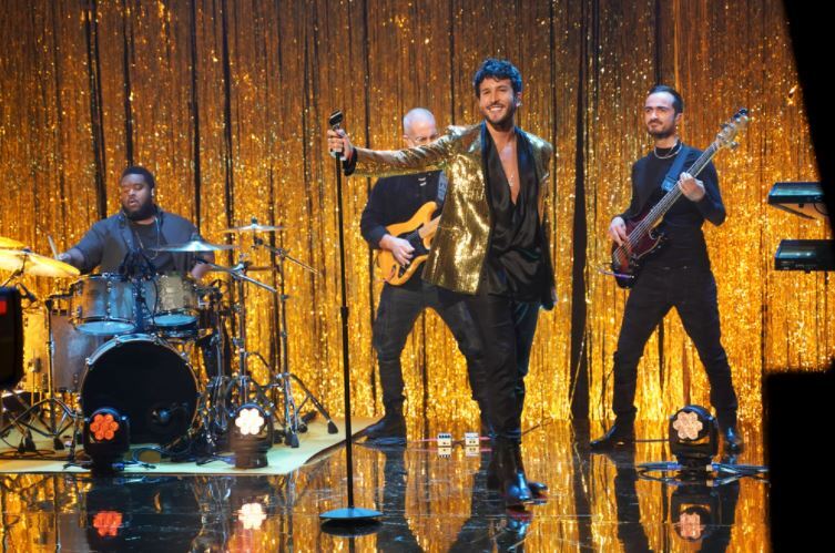 Sebastian Yatra Performs ‘Tacones Rojos’ on The Tonight Show Sebastian Yatra Performs ‘Tacones Rojos’ on The Tonight Show