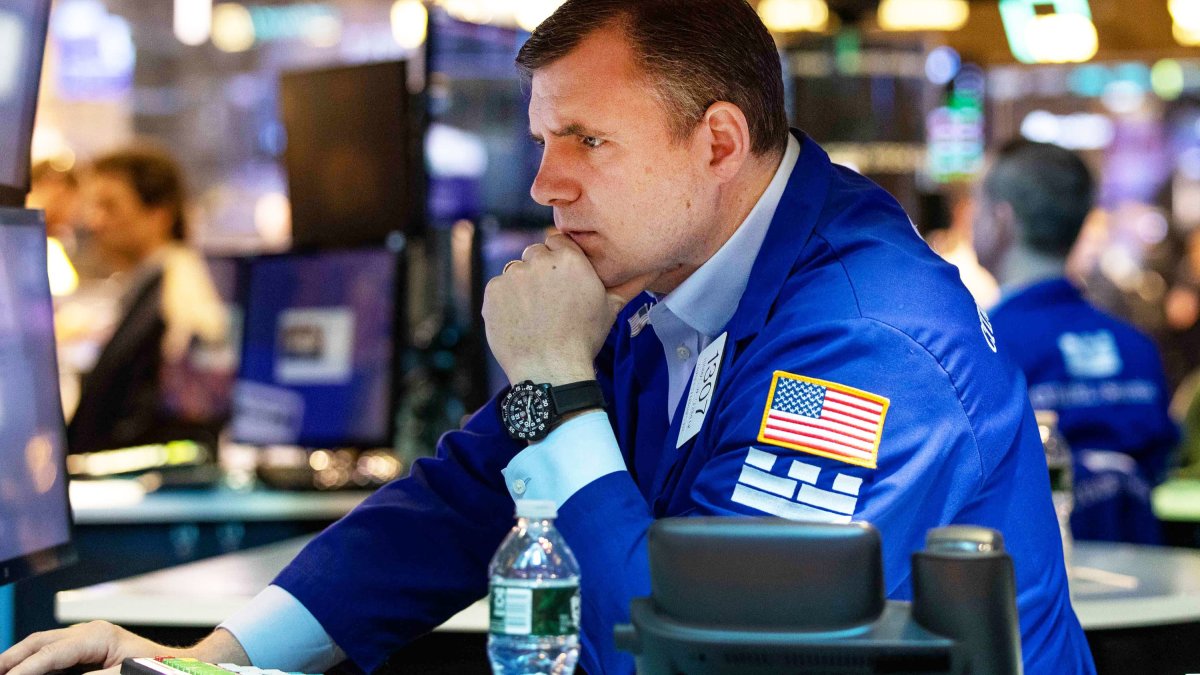 Stock Futures Are Little Changed on Sunday as Wall Street Braces for a Busy Earnings Week - Vimarsana News
