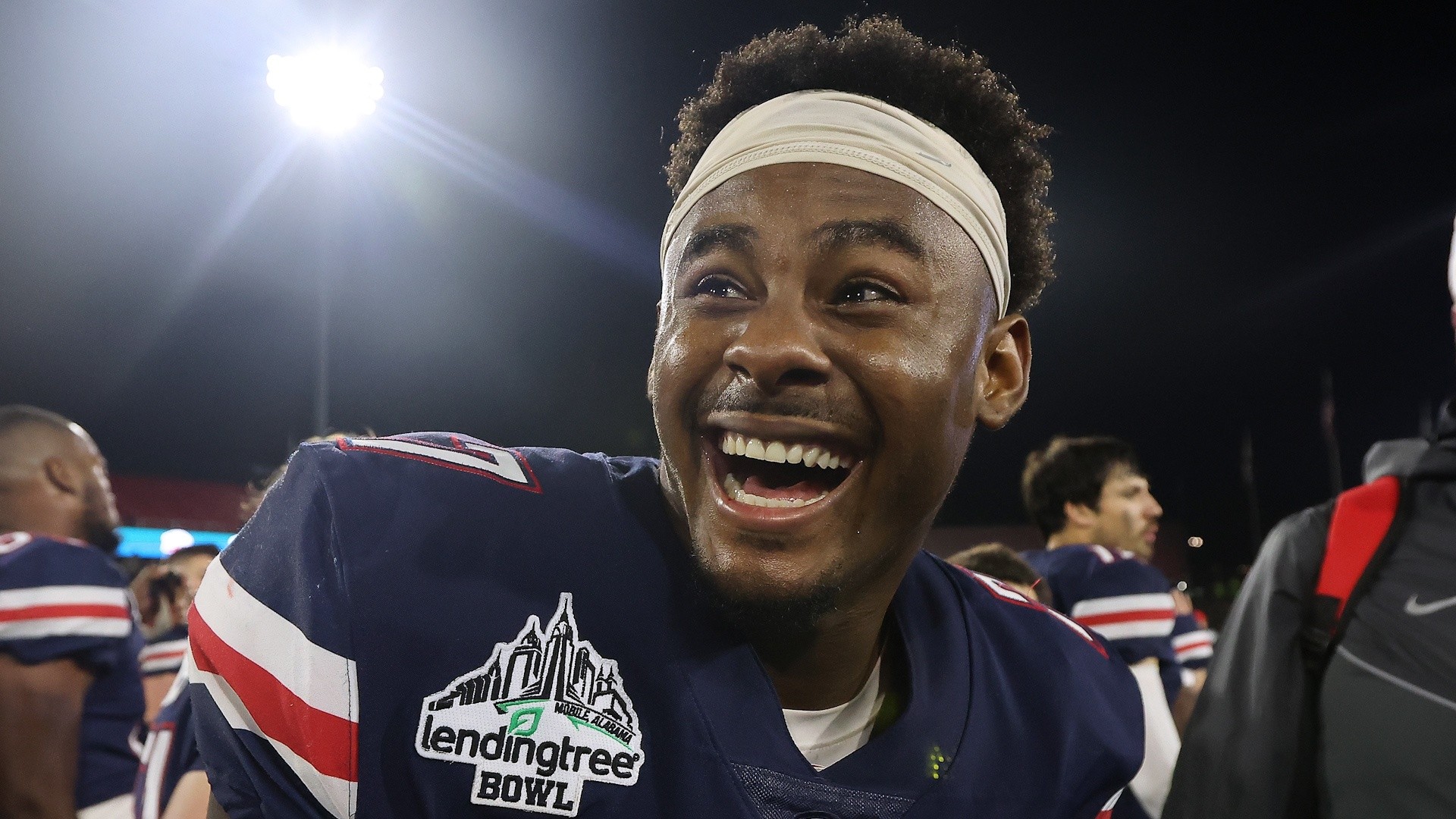 Titans trade up to select Liberty QB Malik Willis in third round of 2022 NFL  Draft