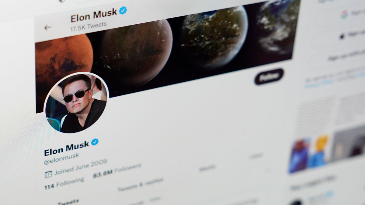 What Elon Musk’s Past Tweets Reveal About Twitter’s Next Owner