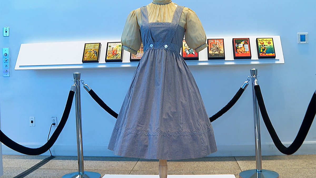 Lost for Decades, Dorothy’s Dress From ‘Oz’ Up for Sale