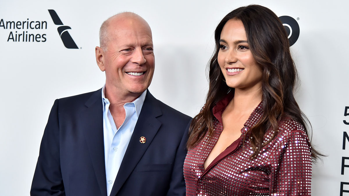 Bruce Willis’ Wife Emma Heming Willis Shares Photos of the Couple in Nature Bruce Willis’ Wife Emma Heming Willis Shares Photos of the Couple in Nature