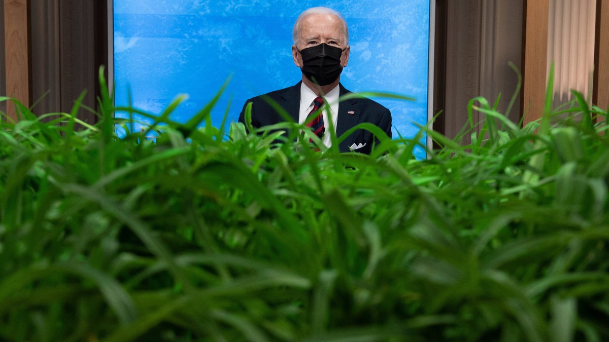 This Earth Day, Biden Facing Into 'Headwinds' on Climate Agenda – NBC 6 South Florida - Vimarsana News
