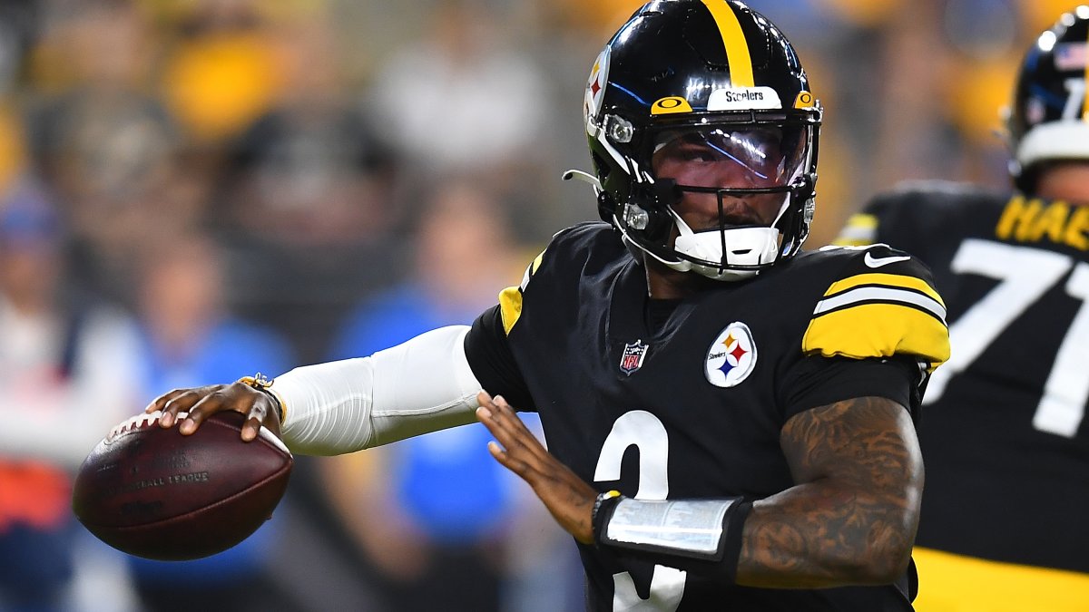 Dwayne Haskins, Pittsburgh Steelers quarterback, fatally struck by a dump  truck on Florida highway, police say