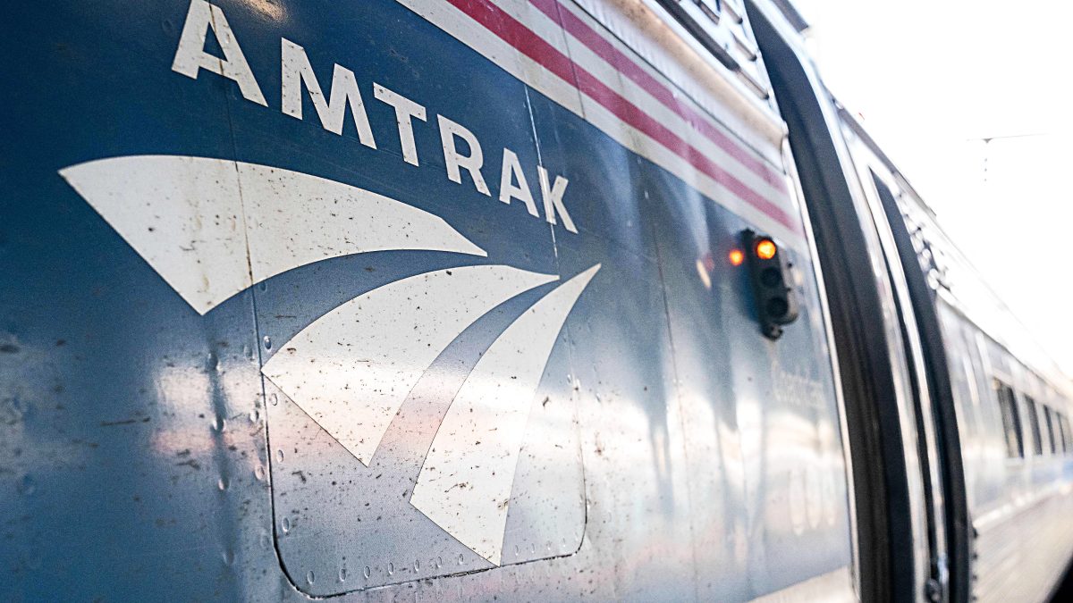 Amtrak cancels Florida auto train service as a wildfire disrupts routes