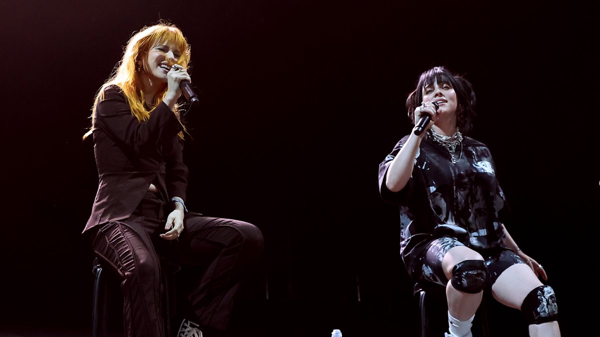 Hayley Williams Surprises Coachella, Joins Billie Eilish on Stage to Perform Paramore Hit