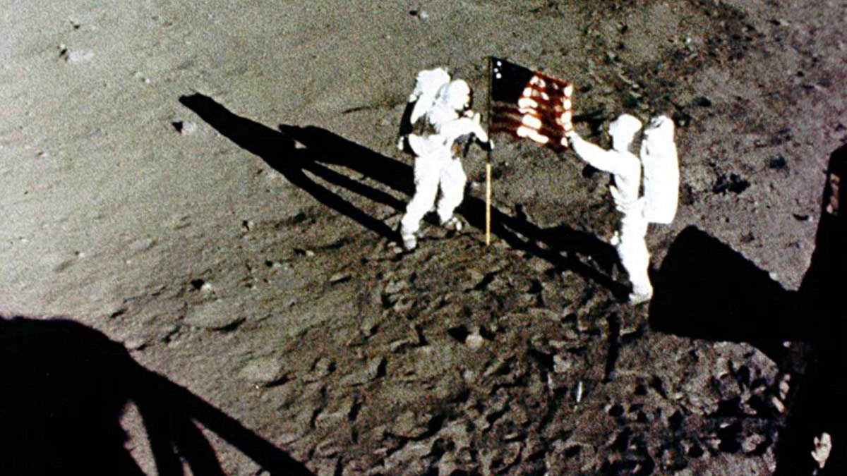 Particles of Apollo 11 Moon Dust for Sale at Auction – NBC 6 South Florida - Vimarsana News