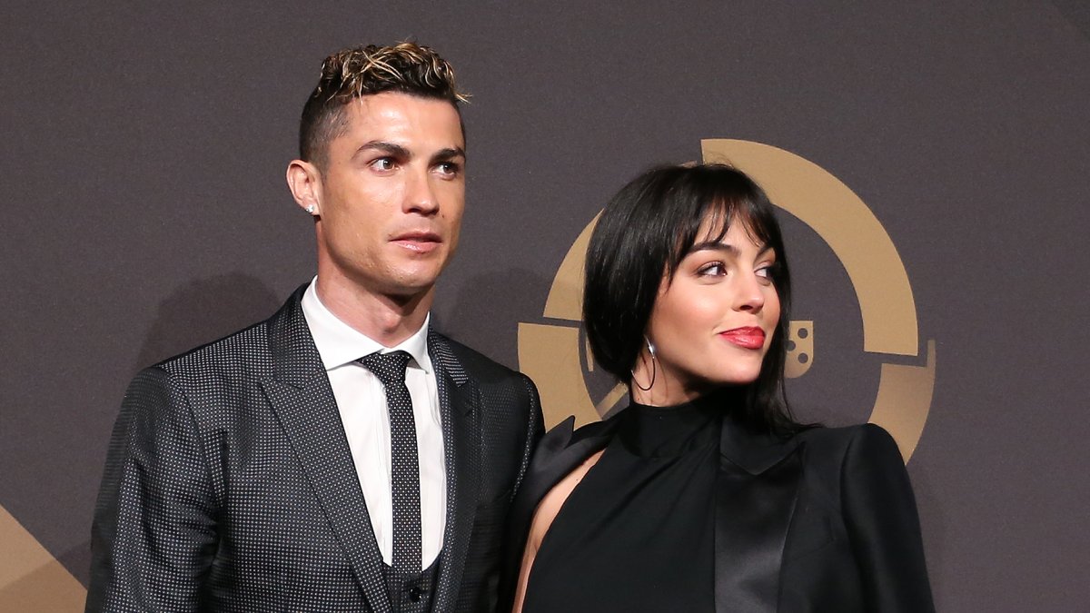 Cristiano Ronaldo Shares First Photo of Newborn Daughter After Son’s Death