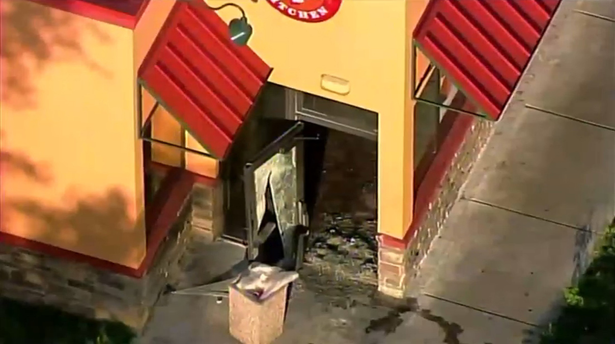 SW Miami Dade Popeyes Restaurant Set on Fire During Burglary Police