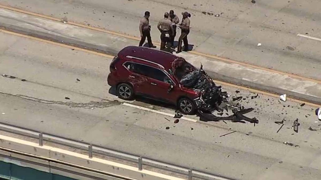 1 Dead, 5 Hurt After Small Plane Crashes on Miami Bridge, Hits SUV and  Catches Fire – NBC 6 South Florida