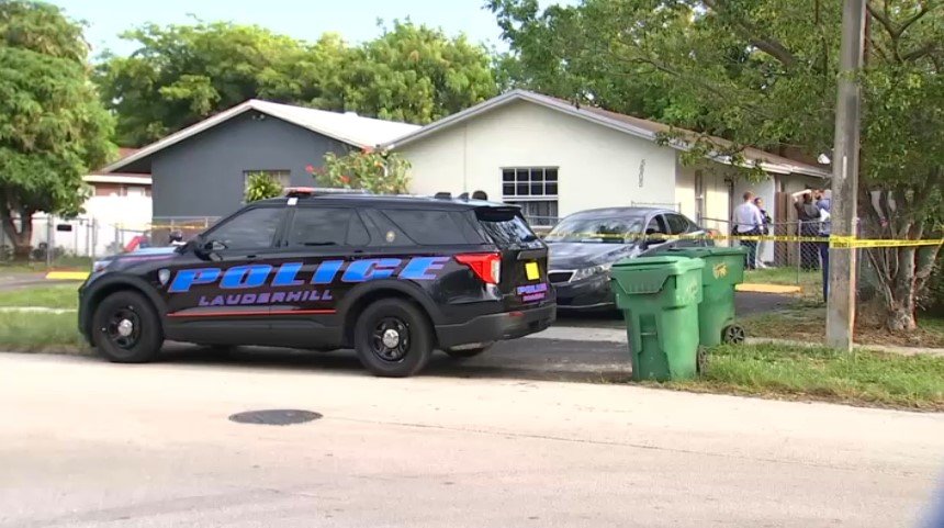 Man Killed in Shootout After Entering Lauderhill Home was Dropping Kids Off: Cops - Vimarsana News