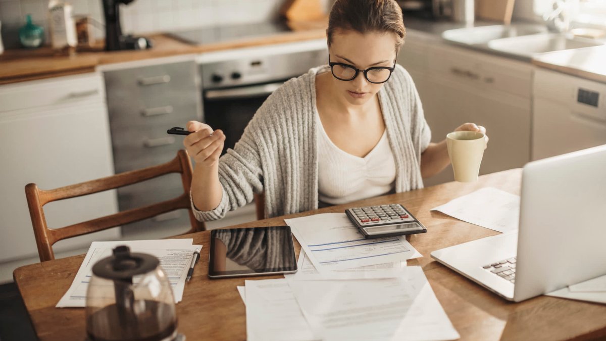 Does Inflation Have You Worried About Retirement? Here's What Experts Say to Do - Vimarsana News