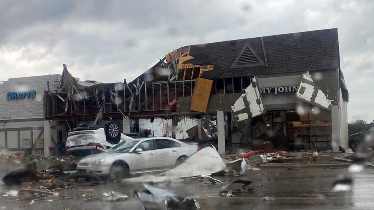 Rare Tornado Batters Northern Michigan Town, Injuring Some - Vimarsana News