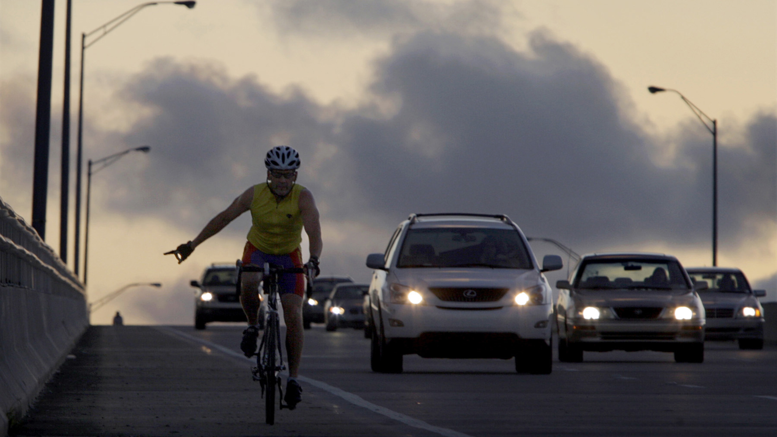 Miami-Dade Lowering Speed Limit on Rickenbacker Causeway Amid Safety Concerns