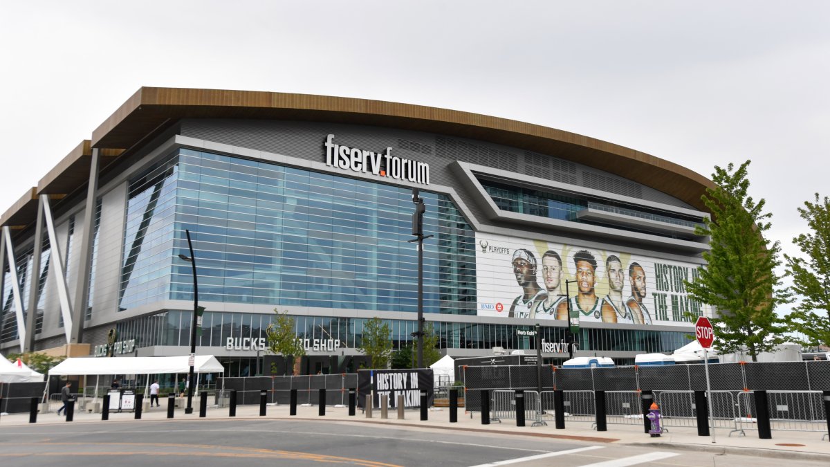 21 Injured in 3 Milwaukee Shootings After Bucks Playoff Game – NBC 6 South Florida - Vimarsana News