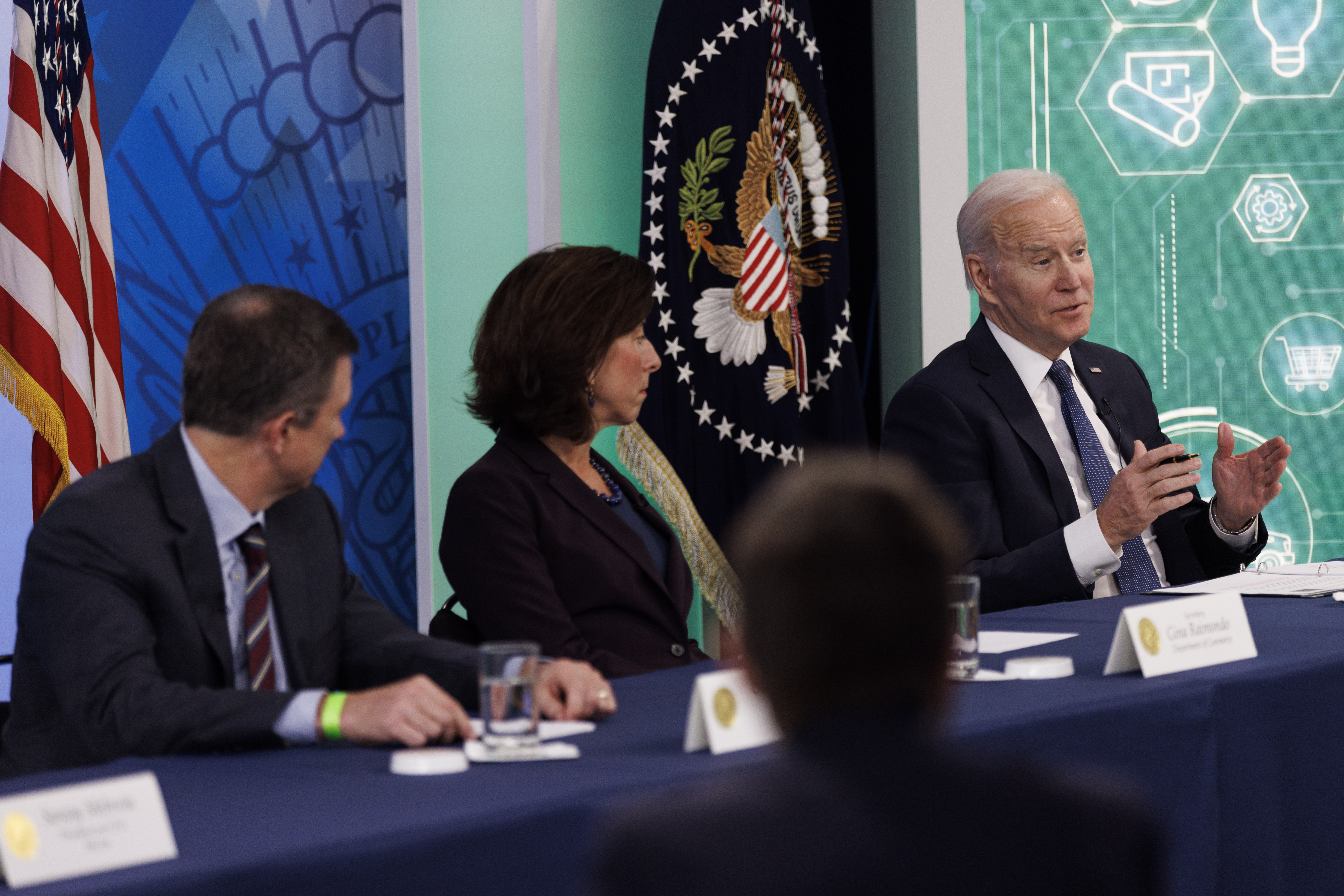 GettyImages-1239056849 Pushing to Get Every American High-Speed Internet, Biden Admin Plans $45B Boost