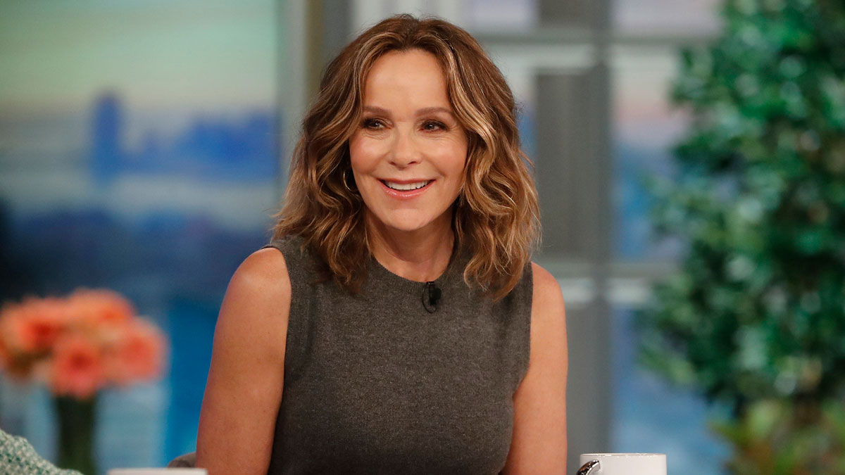 Johnny Depp’s Ex-Fiancé Jennifer Grey Shares Reaction to Amber Heard Trial Johnny Depp’s Ex-Fiancé Jennifer Grey Shares Reaction to Amber Heard Trial