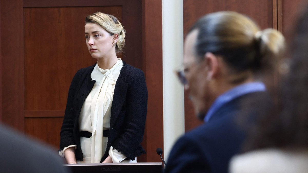 Amber Heard’s Friend Says She Saw Bruises Inflicted by Depp