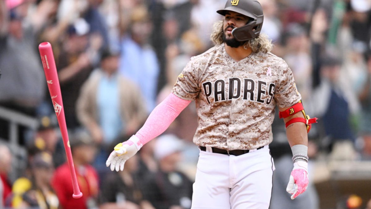 Alfaro Mashes Pinch-Hit 3-Run HR in 9th for 3-2 Padres Win – NBC 6