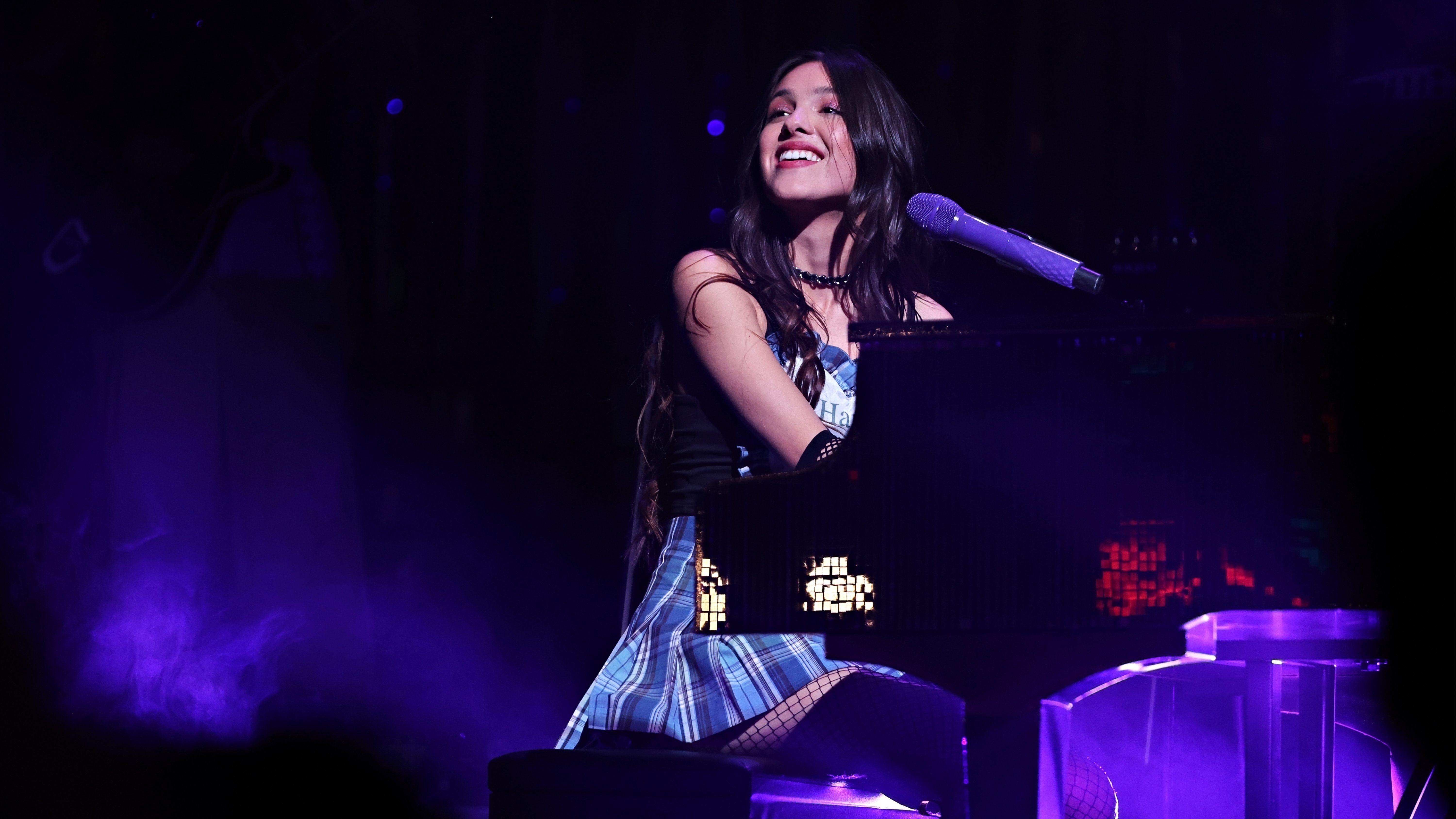 ‘Good 4 Her’: Olivia Rodrigo Wins Big at 2022 Billboard Music Awards