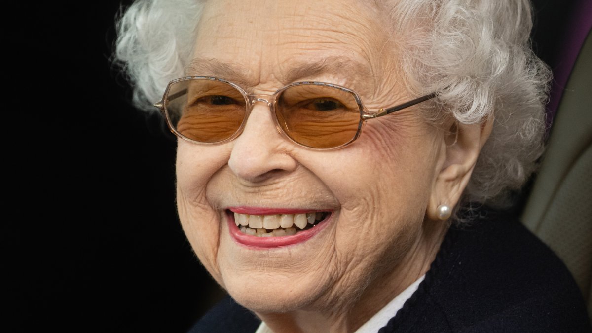 Queen Elizabeth II Makes Rare Public Appearance Amid Health Concerns