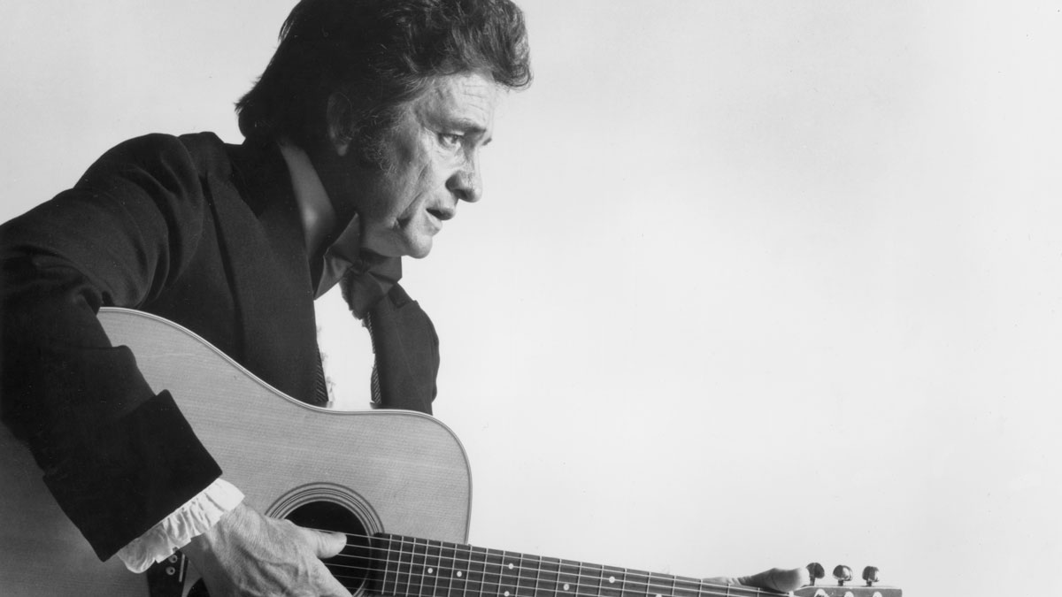 Video: Johnny Cash Water Tower in Arkansas Springs Leak After Cheeky Shot Video: Johnny Cash Water Tower in Arkansas Springs Leak After Cheeky Shot