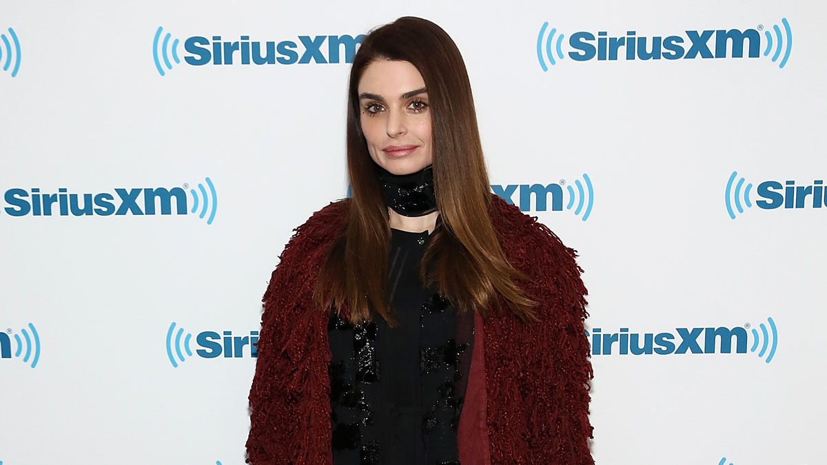 Sharon Osbourne Says Daughter Aimée Is ‘Lucky’ After Escaping Fatal Recording Studio Fire Sharon Osbourne Says Daughter Aimée Is ‘Lucky’ After Escaping Fatal Recording Studio Fire