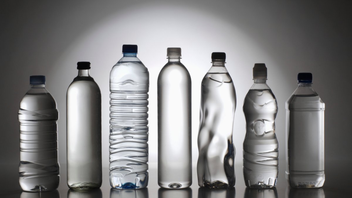 Bottled drinking water contains a quarter million invisible nanoplastic particles, scientists find – NBC 6 South Florida - Vimarsana News