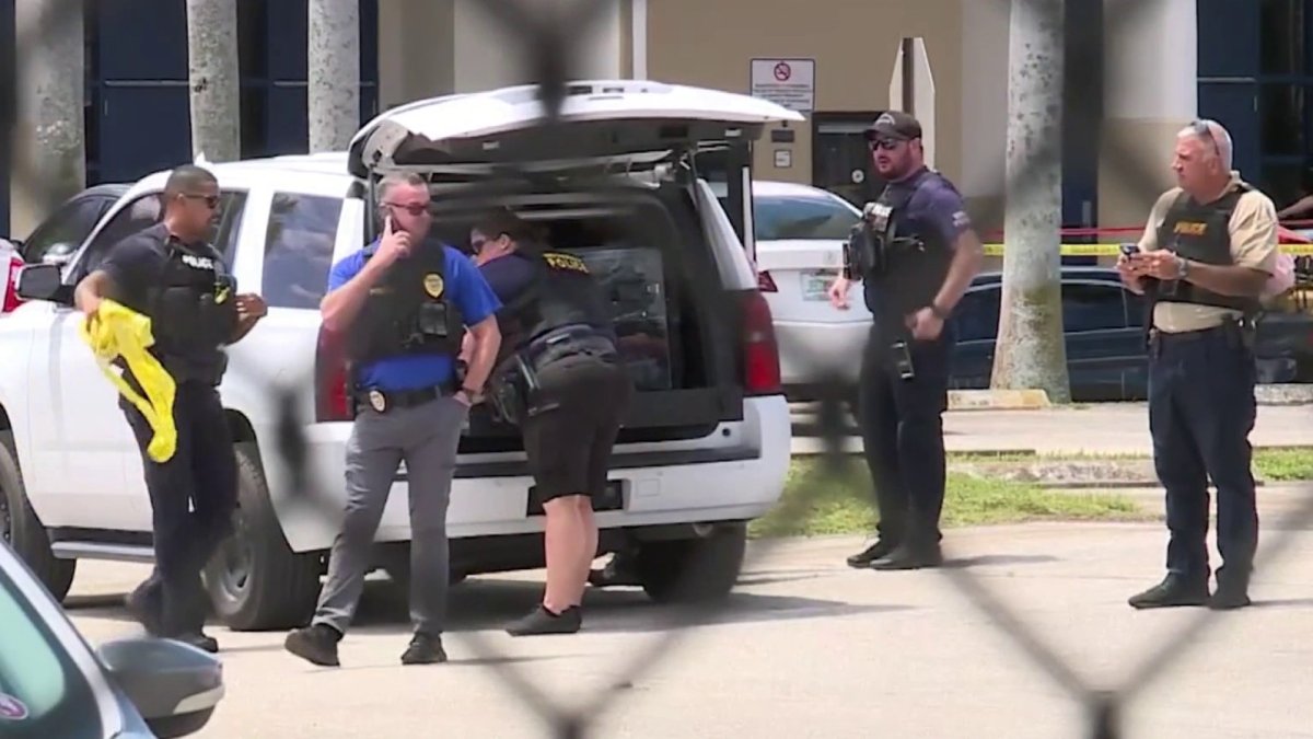 Police: Man Killed While Fighting With Officer at West Palm Beach ...