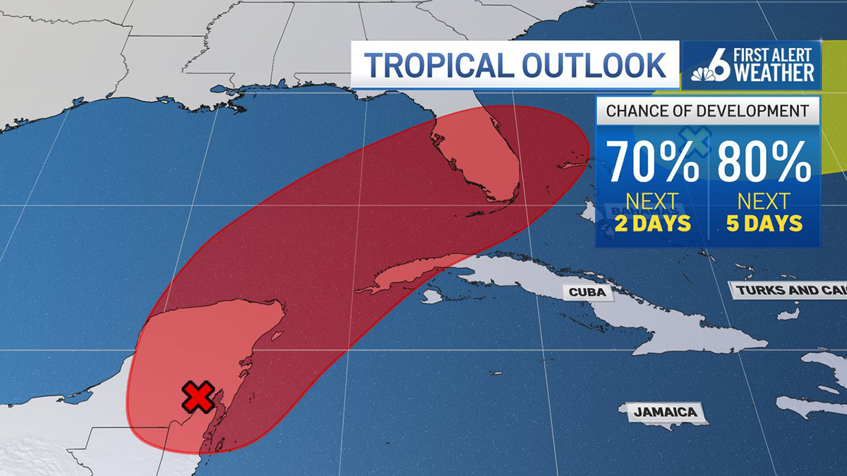 Hurricane Dorian: Photo, Video Shows Eye of Storm Heading for Florida