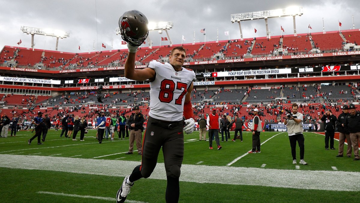 rob gronkowski split jersey