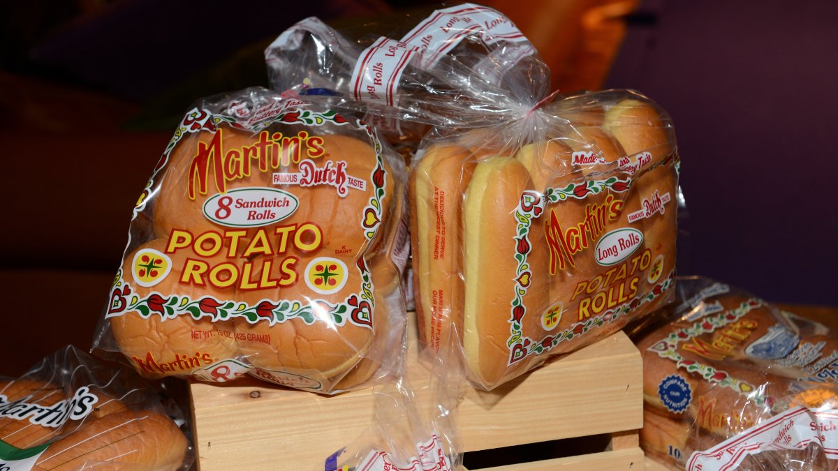 People Are Boycotting Martin’s Potato Rolls for Founder’s Ties to a Far-Right Politician