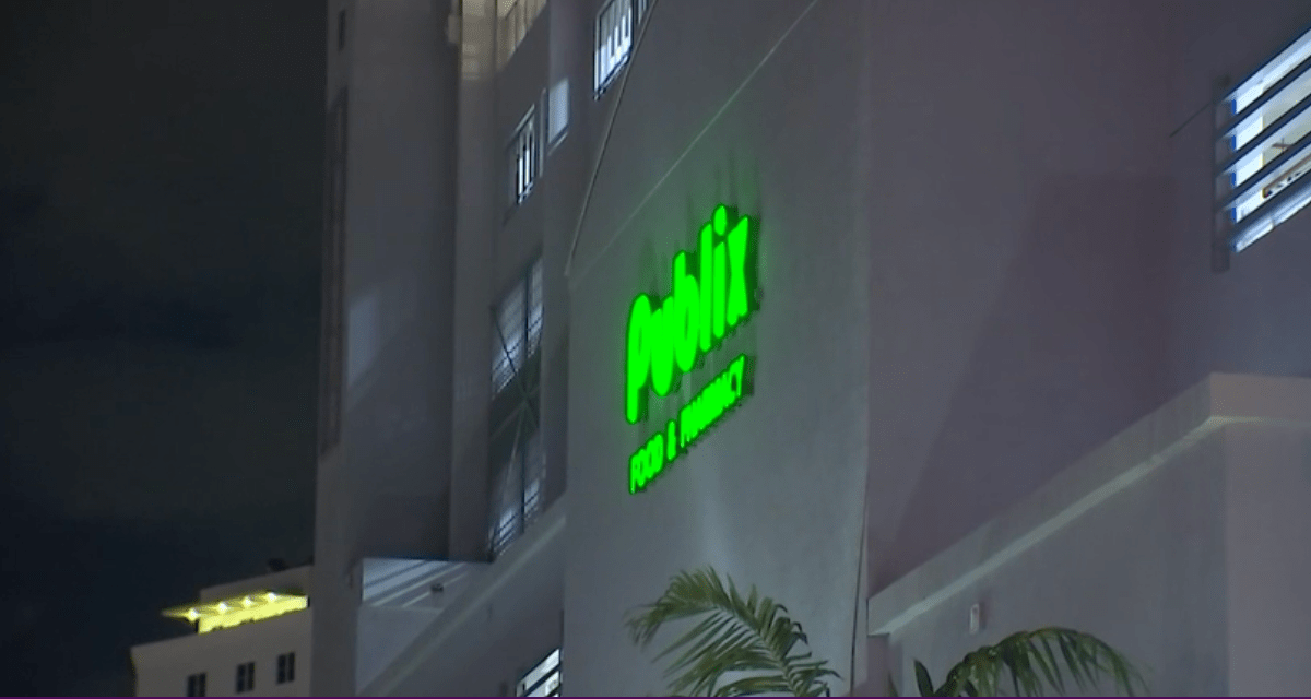 Security Guard Who Fatally Shot Man at Hollywood Publix Turns Himself in - Vimarsana News