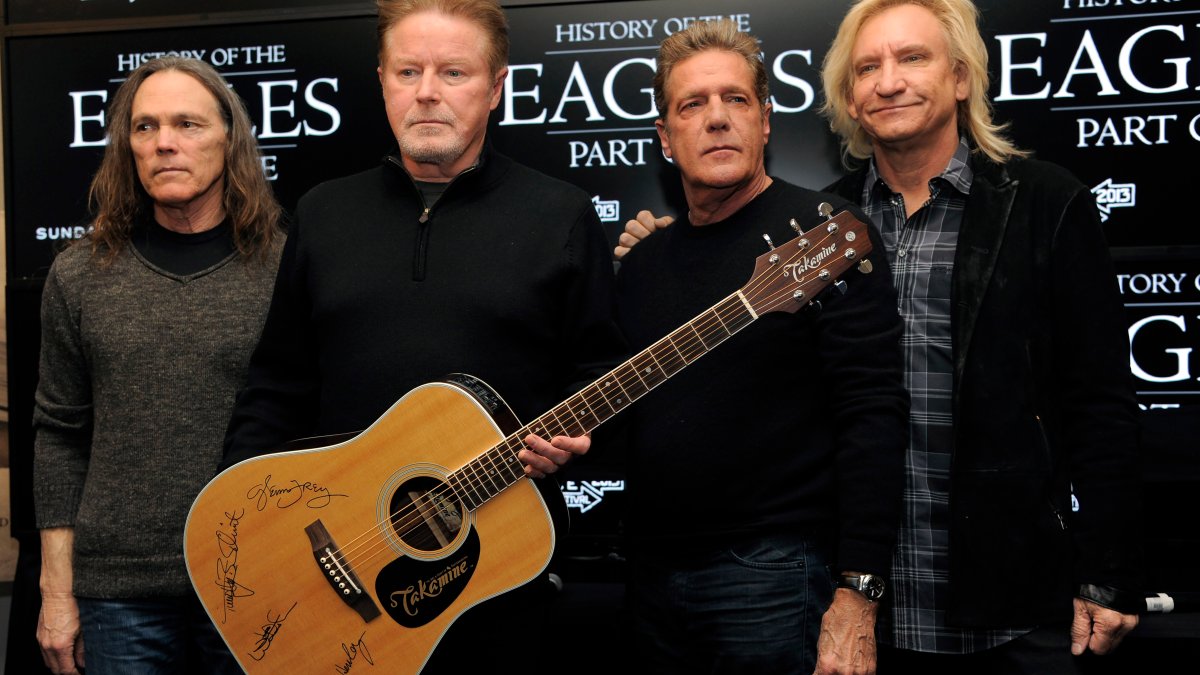 ‘Hotel California’ Handwritten Lyrics Worth More Than M Allegedly Stolen, 3 Charged in Scheme