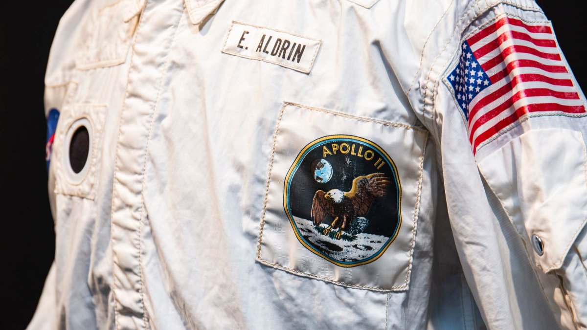 Buzz Aldrin Flight-to-Moon Jacket Sells at Auction for $2.8M – NBC 6 South Florida - Vimarsana News
