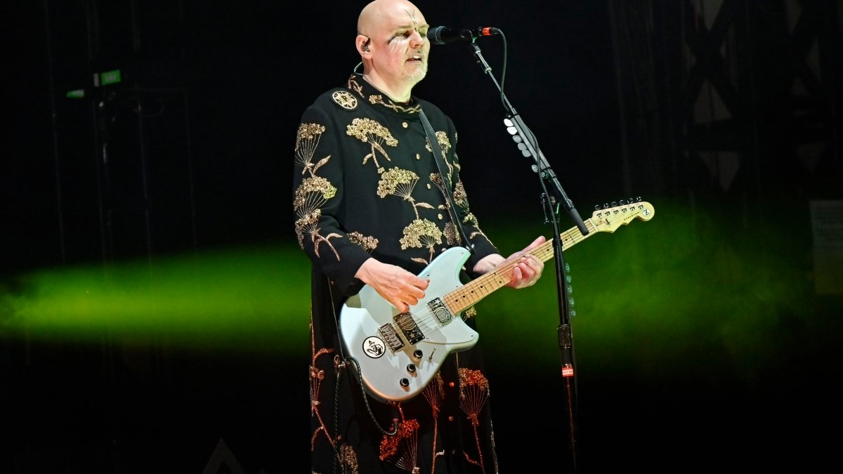 Smashing Pumpkins’ Billy Corgan Hosting Virtual Concert to Benefit Illinois July Fourth Mass Shooting Victims