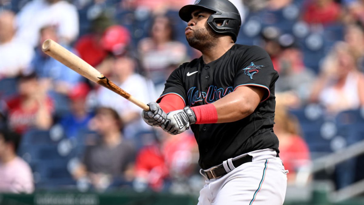 Chisholm, Aguilar each hit 2 HRs as Marlins down Astros 7-4 - The San Diego  Union-Tribune