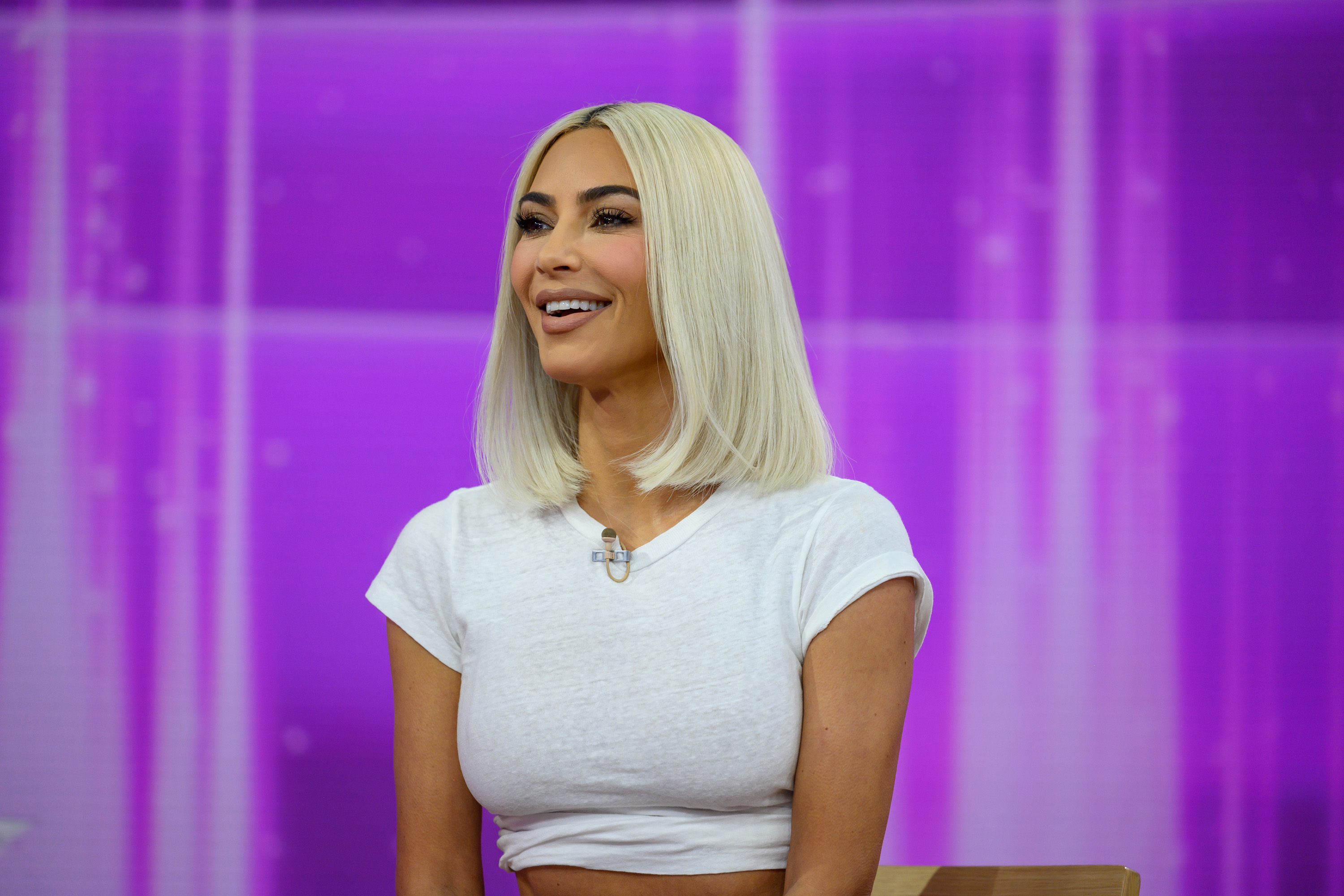 GettyImages-1241465614 Kim Kardashian Reveals She Had ‘Painful' Stomach Tightening Procedure